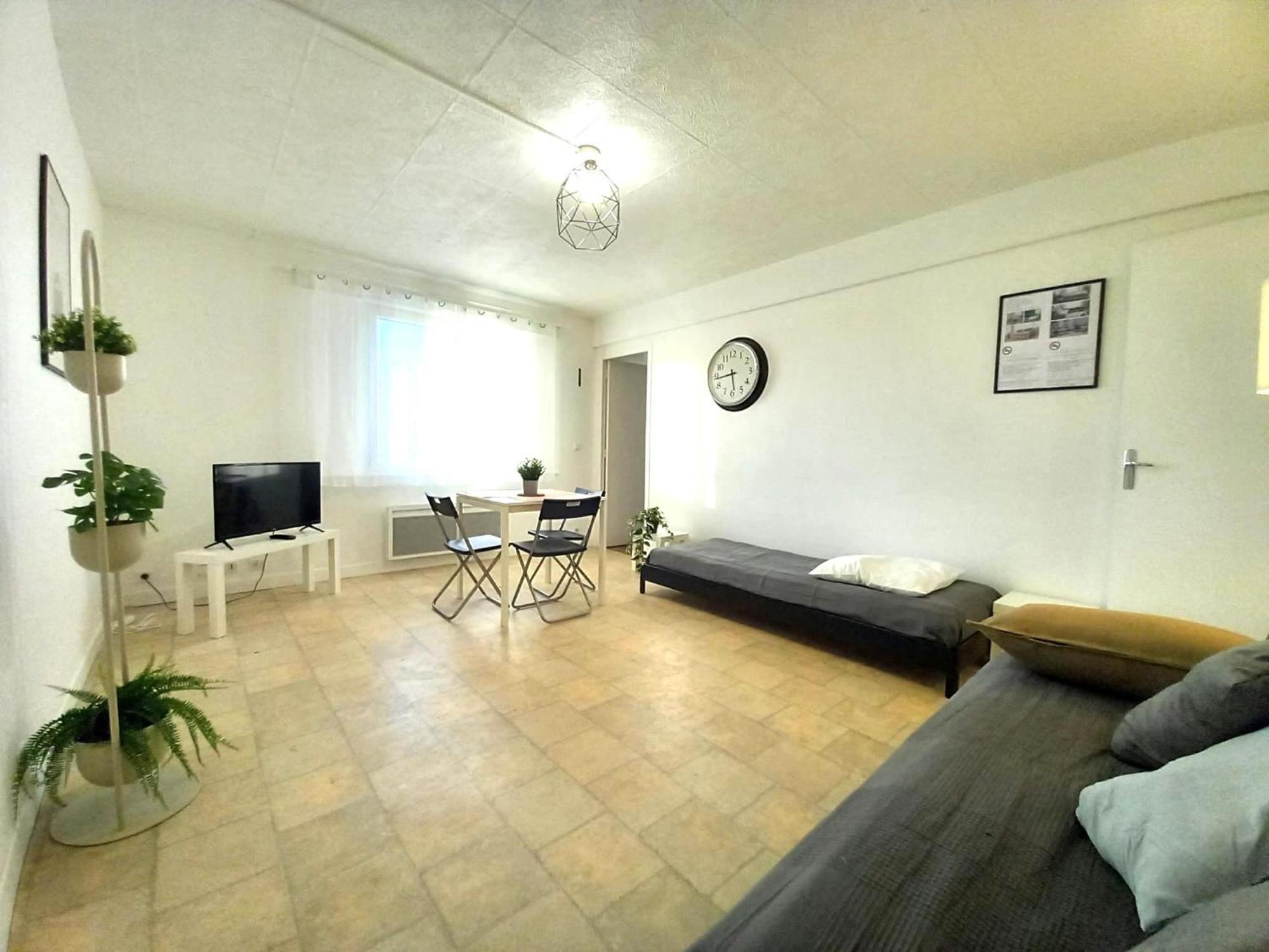 St-Quentin-En-Yvelines Plusieurs Appartements Avec Parking Trappes Camera foto